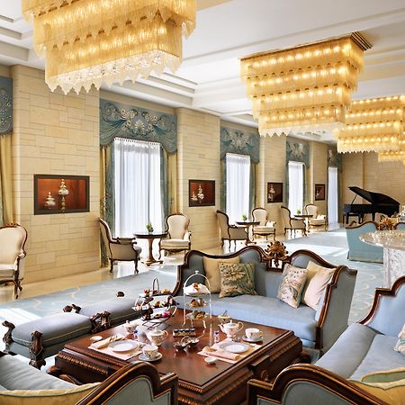 Jumeirah Messilah Beach Kuwait Kuwait City Екстер'єр фото The Imperial Lounge at the airport