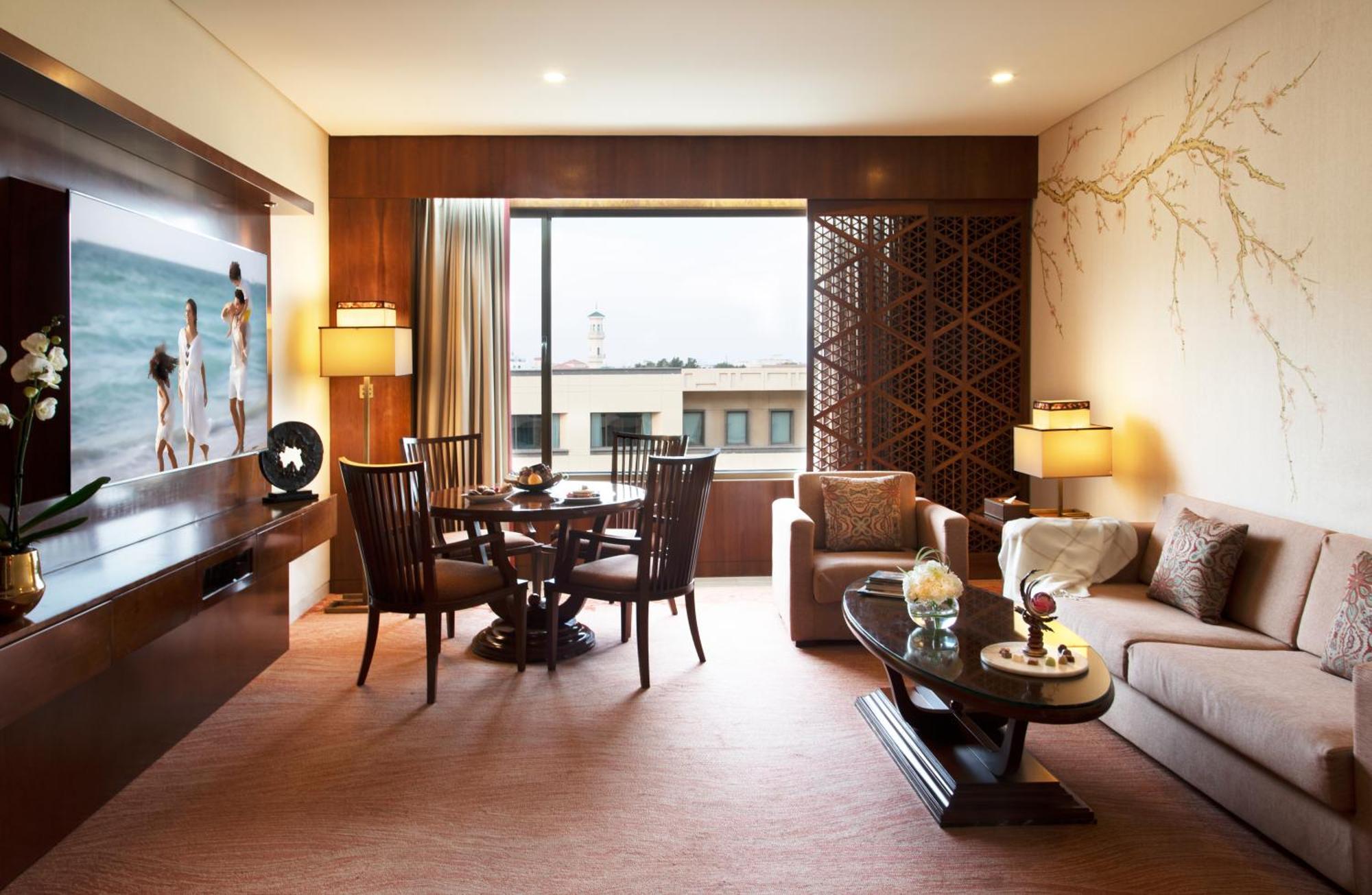 Jumeirah Messilah Beach Kuwait Kuwait City Екстер'єр фото A suite at The Park, Hyderabad