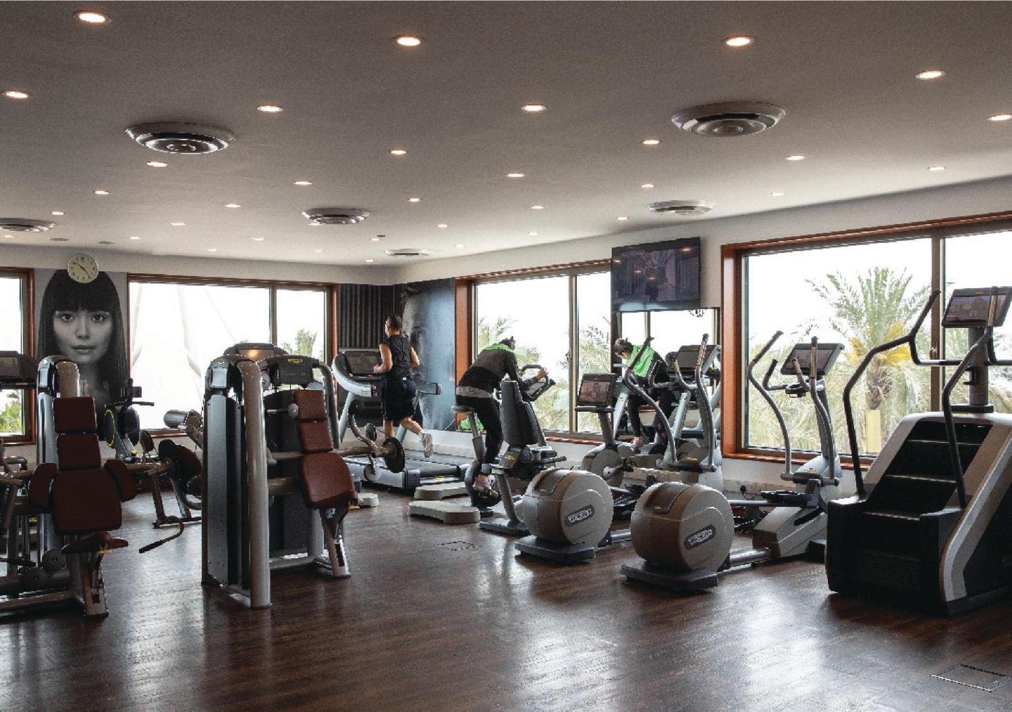 Jumeirah Messilah Beach Kuwait Kuwait City Екстер'єр фото The gym at the hotel