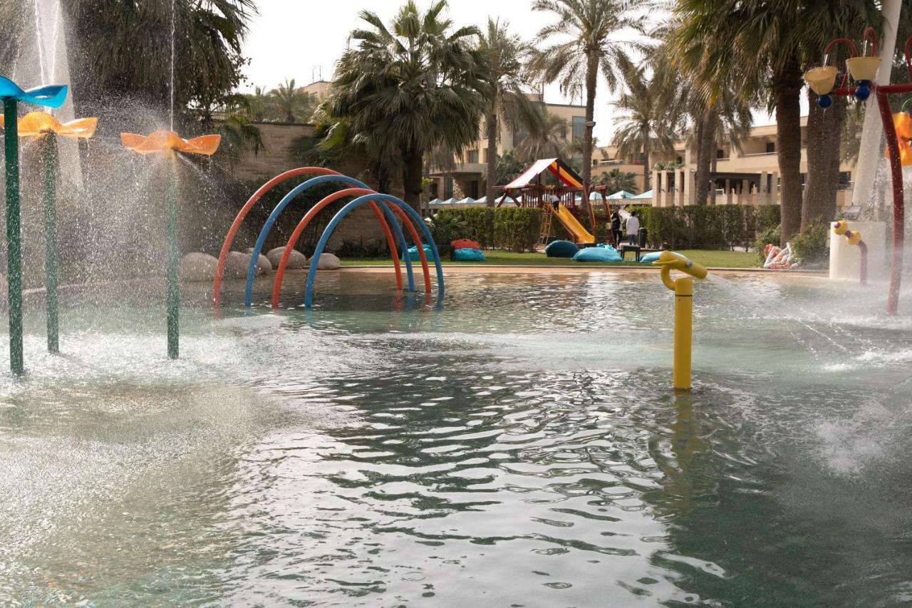 Jumeirah Messilah Beach Kuwait Kuwait City Екстер'єр фото Splash the Sun Water Park